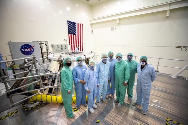 Charlie Duke and Nicole Stott Visit KSC