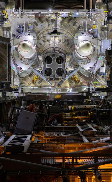 Artemis I SLS Booster Segments on ML