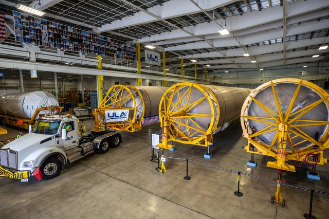 NASA image: Atlas V Booster Arrival for CFT