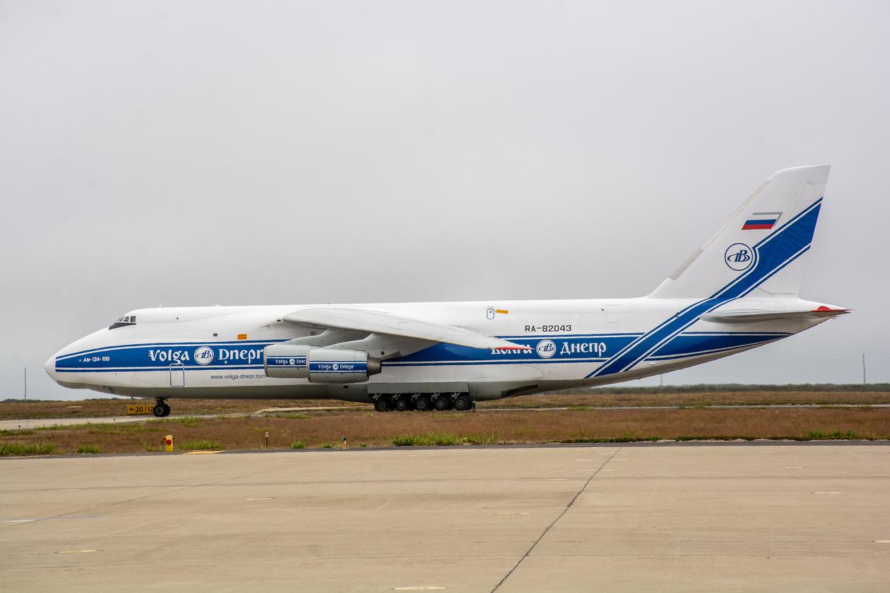 The United Launch Alliance (ULA) Atlas V booster for NASA’s Landsat 9 mission arrives aboard an Antonov 124 cargo aircraft at Vandenberg Space Force Base in California, on June 28, 2021. The Landsat 9 mission will launch atop a ULA Atlas V rocket from Vandenberg in September 2021. The launch is being managed by NASA’s Launch Services Program based at Kennedy Space Center. The Landsat 9 satellite will continue the nearly 50-year legacy of previous Landsat missions. It will monitor key natural and economic resources from orbit. Landsat 9 is managed by the agency’s Goddard Space Flight Center in Greenbelt, Maryland. The satellite will carry two instruments: the Operational Land Imager 2, which collects images of Earth’s landscapes in visible, near infrared and shortwave infrared light, and the Thermal Infrared Sensor 2, which measures the temperature of land surfaces. Like its predecessors, Landsat 9 is a joint mission between NASA and the U.S. Geological Survey. 