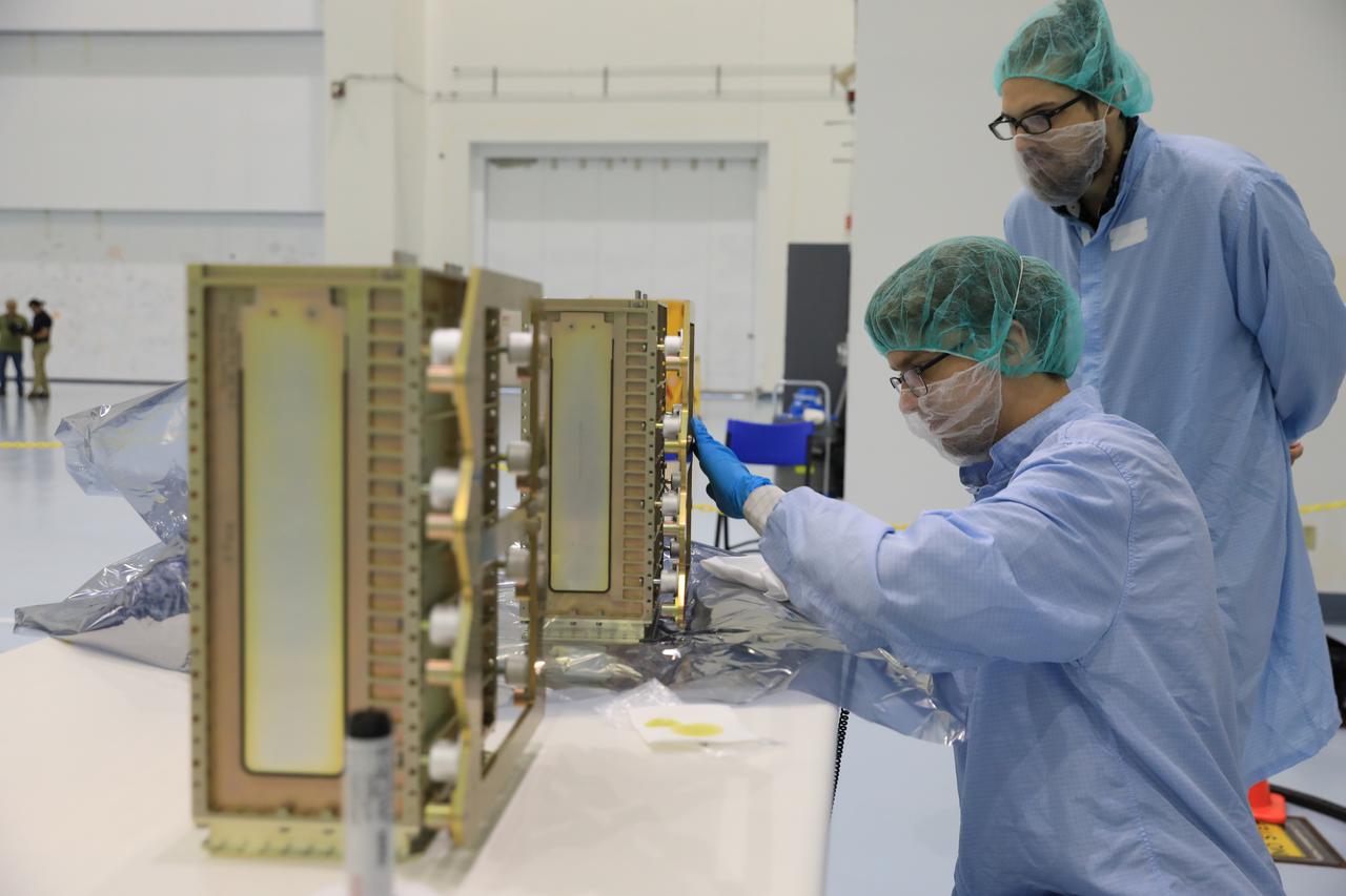 Teams worked on the final processing of their payloads that will fly aboard Artemis I. Housed within the Orion stage adapter, the satellites – called CubeSats – are roughly the size of a large shoe box and weigh no more than 30 pounds. Despite their small size, they enable science and technology experiments that may enhance our understanding of the deep space environment, expand our knowledge of the Moon, and demonstrate new technologies that could be used on future missions.