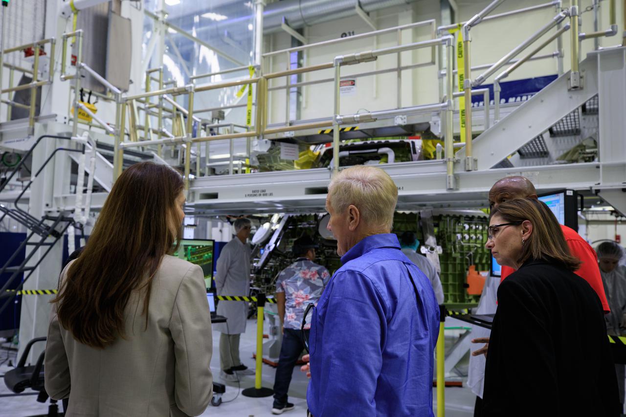 NASA Administrator Bill Nelson, center, tours the Neil Armstrong Operations and Checkout (O&C) Building high bay during a visit to the agency’s Kennedy Space Center in Florida on July 27, 2021. While at the O&C, Nelson had the opportunity to view some of the flight hardware for Artemis II – the first test flight of the Space Launch System rocket and Orion spacecraft with crew on board. Through Artemis, NASA will land the first woman and first person of color on the lunar surface, as well as establish a sustainable presence on and around the Moon.