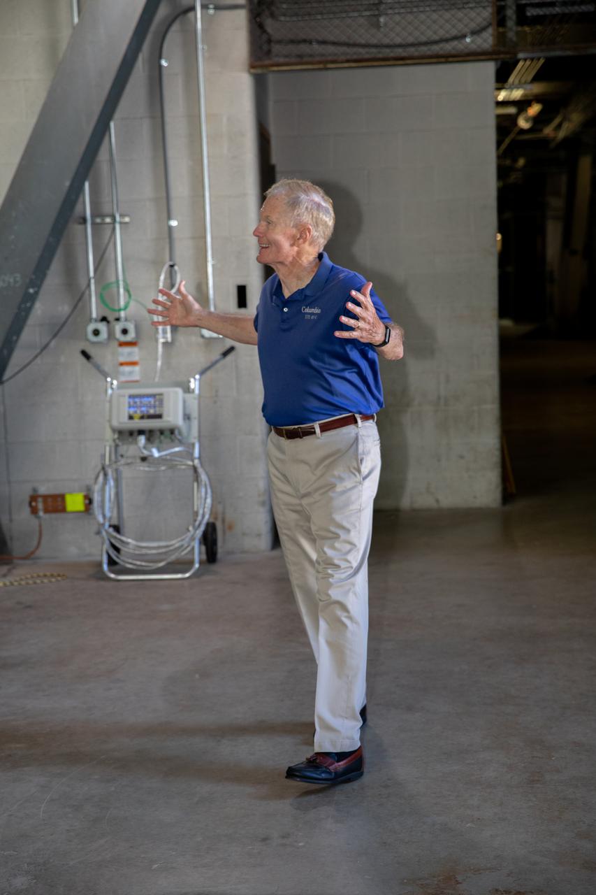 NASA Administrator Bill Nelson tours the Vehicle Assembly Building (VAB) during a visit to the agency’s Kennedy Space Center in Florida on July 28, 2021. While inside the VAB, he had the opportunity to view the Space Launch System (SLS) rocket as preparations for the Artemis I launch continue. The first in an increasingly complex set of missions, Artemis I will test SLS and Orion as an integrated system prior to crewed flights to the Moon. Through Artemis, NASA will land the first woman and first person of color on the lunar surface, as well as establish a sustainable presence on and around the Moon.