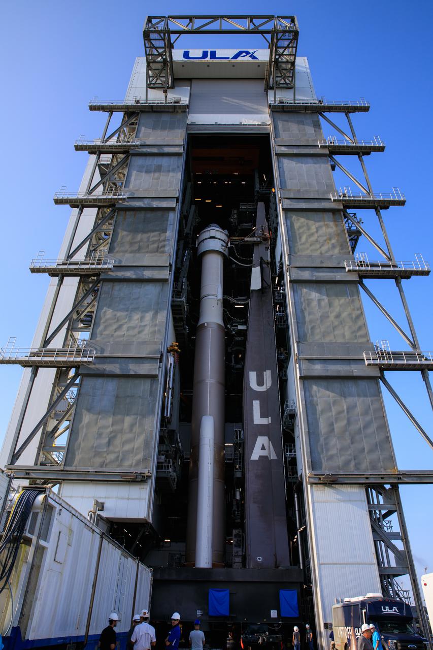 On July 29, 2021, Boeing’s CST-100 Starliner spacecraft and the United Launch Alliance Atlas V rocket begins rollout from the Vertical Integration Facility to the launch pad at Space Launch Complex-41 on Cape Canaveral Space Force Station in Florida. Starliner will launch on the Atlas V for Boeing’s second uncrewed Orbital Flight Test (OFT-2) for NASA’s Commercial Crew Program. OFT-2 is an important uncrewed mission designed to test the end-to-end capabilities of the new system for NASA’s Commercial Crew Program.