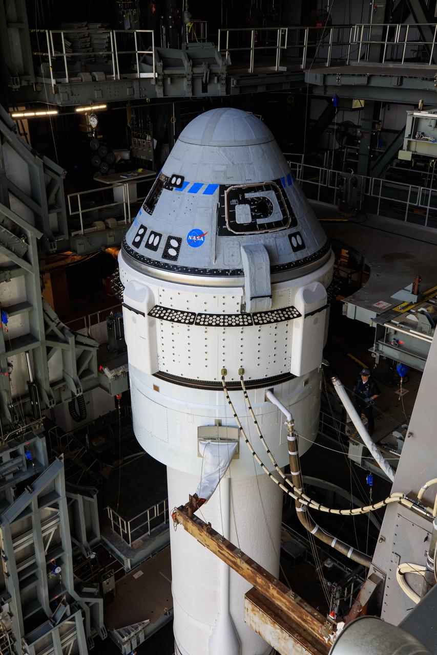 On July 29, 2021, Boeing’s CST-100 Starliner spacecraft and the United Launch Alliance Atlas V rocket begins rollout from the Vertical Integration Facility to the launch pad at Space Launch Complex-41 on Cape Canaveral Space Force Station in Florida. Starliner will launch on the Atlas V for Boeing’s second uncrewed Orbital Flight Test (OFT-2) for NASA’s Commercial Crew Program. OFT-2 is an important uncrewed mission designed to test the end-to-end capabilities of the new system for NASA’s Commercial Crew Program.