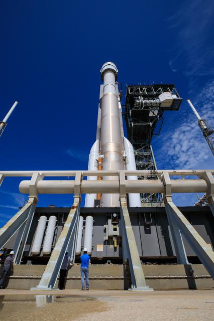 NASA image: Boeing OFT-2 Rollout to Pad for Launch