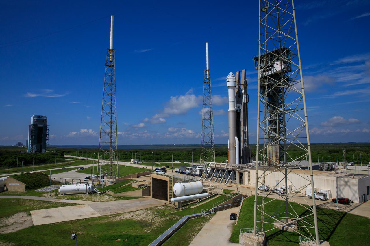 On July 29, 2021, Boeing’s CST-100 Starliner spacecraft and the United Launch Alliance Atlas V rocket rolled out of the Vertical Integration Facility to the launch pad at Space Launch Complex-41 on Cape Canaveral Space Force Station in Florida. Starliner will launch on the Atlas V for Boeing’s second uncrewed Orbital Flight Test (OFT-2) for NASA’s Commercial Crew Program. OFT-2 is an important uncrewed mission designed to test the end-to-end capabilities of the new system for NASA’s Commercial Crew Program.