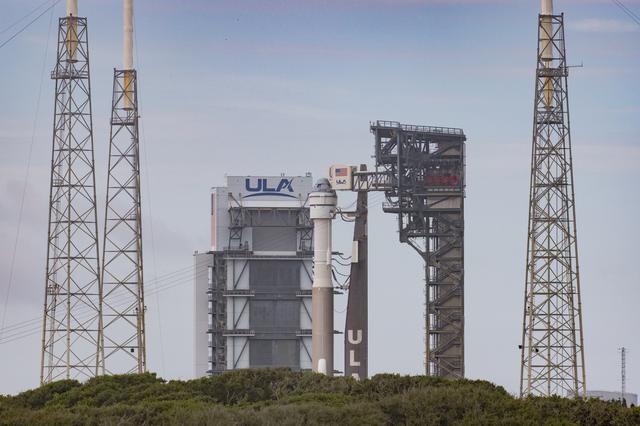 NASA image: Boeing OFT-2 Starliner Atlas V Rollout