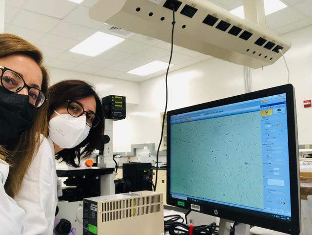 From left, Dr. Tiziana Angrisano and Dr. Valeria Lucci, with the department of biology at the University of Naples Federico II in Italy, prepare the Reducing Arthritis Dependent Inflammation First Phase (READI FP) experiment inside the Space Station Processing Facility at NASA’s Kennedy Space Center in Florida. READI FP, which evaluates how microgravity and space radiation affect the generation of bone tissue, will fly aboard SpaceX’s Cargo Dragon spacecraft on the company’s 23rd commercial resupply services mission to the International Space Station. Liftoff is targeted for Saturday, Aug. 28, at 3:37 a.m. EDT, from Kennedy’s Launch Complex 39A.