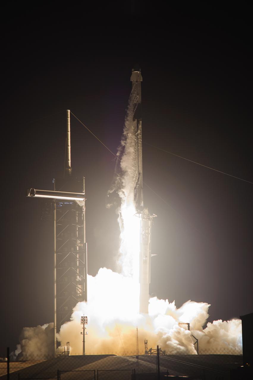 A SpaceX Falcon 9 rocket, with the uncrewed Dragon spacecraft atop, lifts off from Launch Complex 39A at NASA’s Kennedy Space Center in Florida on Aug. 29, 2021, for the company’s 23rd commercial resupply services mission to the International Space Station. The mission delivered new science investigations, supplies, and equipment to the international crew aboard the orbiting laboratory. Liftoff occurred at 3:14 a.m. EDT.