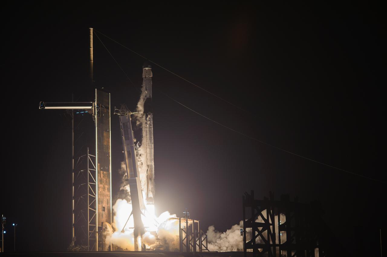 A SpaceX Falcon 9 rocket lifts off from Launch Complex 39A at NASA’s Kennedy Space Center in Florida at 3:14 a.m. on Aug. 29, 2021, carrying the Dragon spacecraft on its journey to the International Space Station for NASA and SpaceX’s 23rd commercial resupply services mission. Dragon delivered new science investigations, supplies, and equipment to the crew aboard the orbiting laboratory.