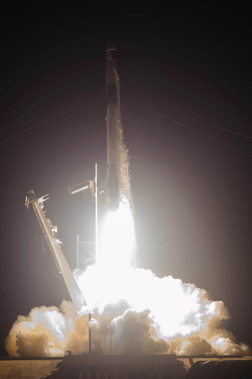 A SpaceX Falcon 9 rocket lifts off from Launch Complex 39A at NASA’s Kennedy Space Center in Florida at 3:14 a.m. on Aug. 29, 2021, carrying the Dragon spacecraft on its journey to the International Space Station for NASA and SpaceX’s 23rd commercial resupply services mission. Dragon delivered new science investigations, supplies, and equipment to the crew aboard the orbiting laboratory.
