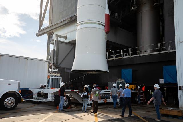 NASA image: Lucy Centaur Stage Lift and Mate
