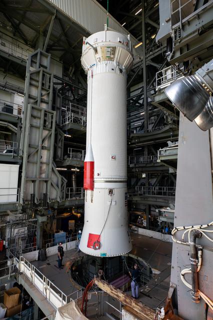 NASA image: Lucy Centaur Stage Lift and Mate