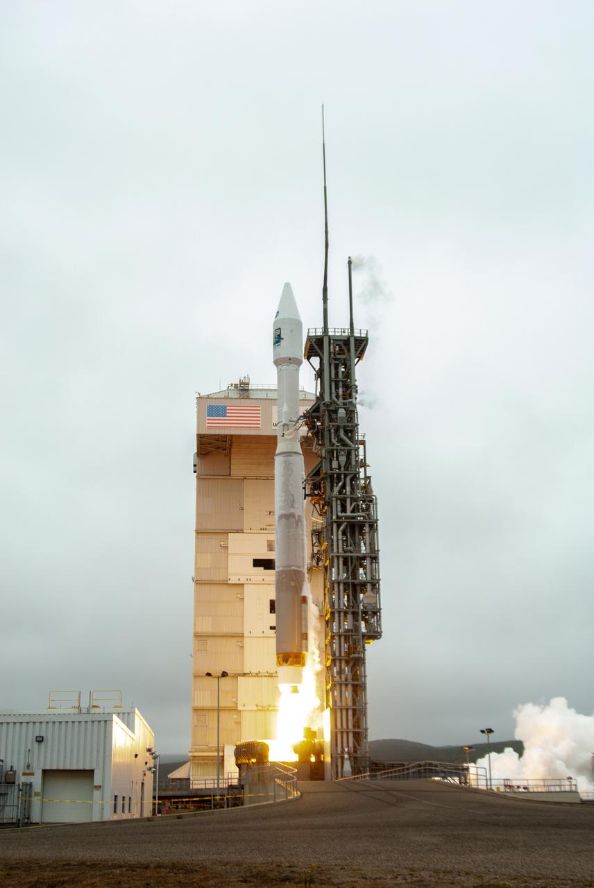NASA’s Landsat 9 satellite launches on a United Launch Alliance Atlas V 401 rocket from Space Launch Complex 3 at Vandenberg Space Force Station in California on Sept. 27, 2021. Launch time was 2:11 p.m. EDT (11:11 a.m. PDT). The launch is managed by NASA’s Launch Services Program, based at the agency’s Kennedy Space Center in Florida. Landsat 9 will join its sister satellite, Landsat 8, in orbit in collecting images from across the planet every eight days. This calibrated data will continue the Landsat program’s critical role in monitoring the health of Earth and helping people manage essential resources, including crops, irrigation water, and forests. NASA Goddard manages the Landsat 9 mission. Goddard teams also built and tested one of the two instruments on Landsat 9, the Thermal Infrared Sensor 2 (TIRS-2) instrument. TIRS-2 will use thermal imaging to make measurements that can be used to estimate soil moisture and detect the health of plants.