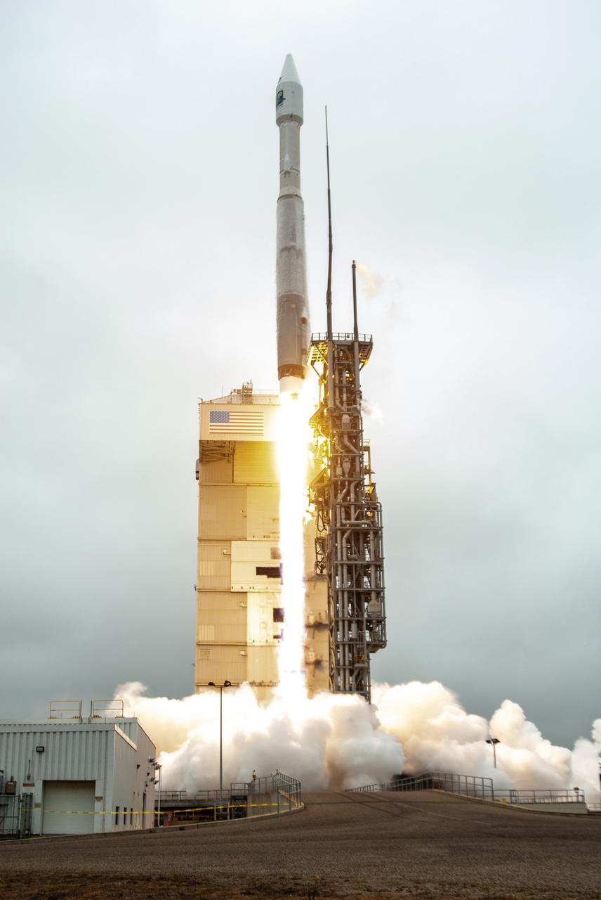 NASA’s Landsat 9 satellite launches on a United Launch Alliance Atlas V 401 rocket from Space Launch Complex 3 at Vandenberg Space Force Station in California on Sept. 27, 2021. Launch time was 2:11 p.m. EDT (11:11 a.m. PDT). The launch is managed by NASA’s Launch Services Program, based at the agency’s Kennedy Space Center in Florida. Landsat 9 will join its sister satellite, Landsat 8, in orbit in collecting images from across the planet every eight days. This calibrated data will continue the Landsat program’s critical role in monitoring the health of Earth and helping people manage essential resources, including crops, irrigation water, and forests. NASA Goddard manages the Landsat 9 mission. Goddard teams also built and tested one of the two instruments on Landsat 9, the Thermal Infrared Sensor 2 (TIRS-2) instrument. TIRS-2 will use thermal imaging to make measurements that can be used to estimate soil moisture and detect the health of plants.
