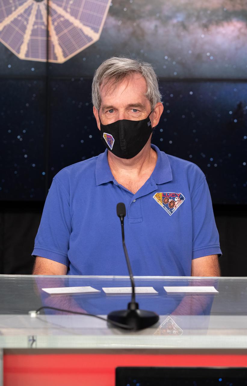 Keith Noll, Lucy Project Scientist at NASA’s Goddard Space Flight Center, is introduced during a science briefing for the Lucy mission held inside the TV Auditorium at NASA’s Kennedy Space Center in Florida on Oct. 14, 2021. The mission is scheduled to launch at 5:34 a.m. EDT Saturday, Oct. 16, on a United Launch Alliance Atlas V 401 rocket from Space Launch Complex 41 at Cape Canaveral Space Force Station. NASA’s Launch Services Program, based at Kennedy, is managing the launch. During its 12-year primary mission, Lucy will explore a record-breaking number of asteroids, flying by one asteroid in the solar system’s main belt and seven Trojan asteroids. Additionally, Lucy’s path will circle back to Earth three times for gravity assists, making it the first spacecraft to return to the vicinity of Earth from the outer solar system.