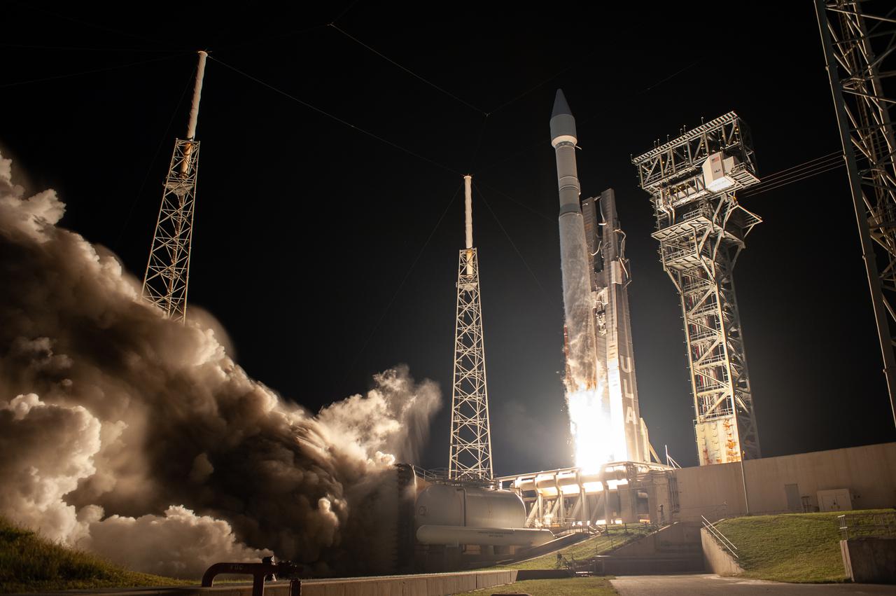 A United Launch Alliance V 401 rocket, with NASA’s Lucy spacecraft atop, powers off the pad at Cape Canaveral Space Force Station’s Space Launch Complex 41 in Florida at 5:34 a.m. EDT on Saturday, Oct. 16, 2021. The launch was managed by NASA’s Launch Services Program, based at Kennedy Space Center. Lucy will embark on a 12-year primary mission to explore a record-breaking number of asteroids, including the Jupiter Trojan asteroids. Named after a fossilized human ancestor whose skeleton provided discoverers insight into humanity’s evolution, the Lucy mission will do much of the same, providing scientists and researchers a look into the origins of our solar system. 