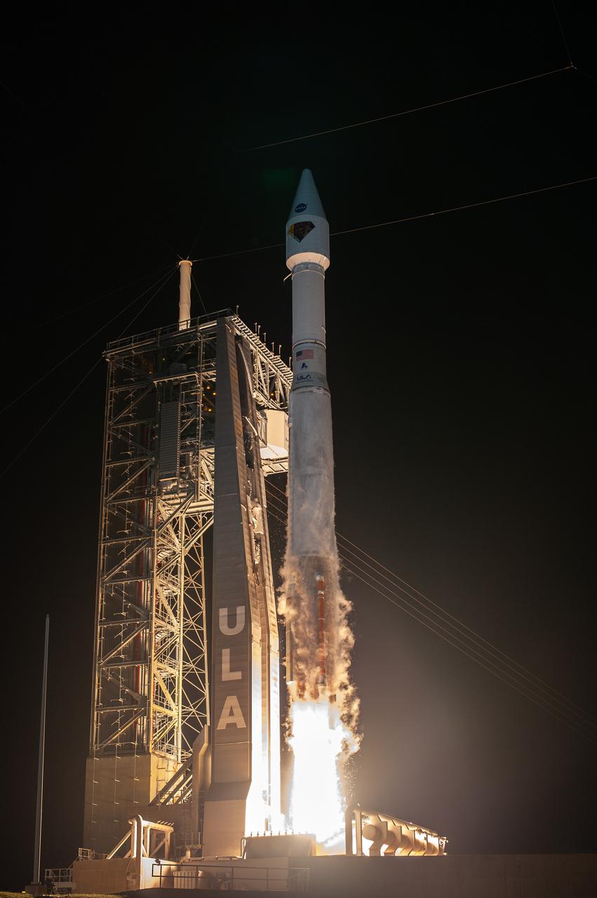 A United Launch Alliance V 401 rocket, with NASA’s Lucy spacecraft atop, powers off the pad at Cape Canaveral Space Force Station’s Space Launch Complex 41 in Florida at 5:34 a.m. EDT on Saturday, Oct. 16, 2021. The launch was managed by NASA’s Launch Services Program, based at Kennedy Space Center. Lucy will embark on a 12-year primary mission to explore a record-breaking number of asteroids, including the Jupiter Trojan asteroids. Named after a fossilized human ancestor whose skeleton provided discoverers insight into humanity’s evolution, the Lucy mission will do much of the same, providing scientists and researchers a look into the origins of our solar system. 