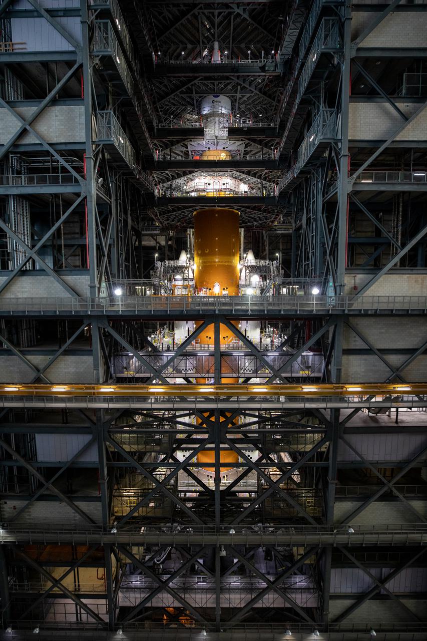 Artemis I Orion Lift and Mate - Fully Stacked