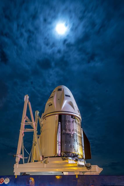 NASA image: SpaceX Crew-3: Crew Dragon Arrival at LC 39A