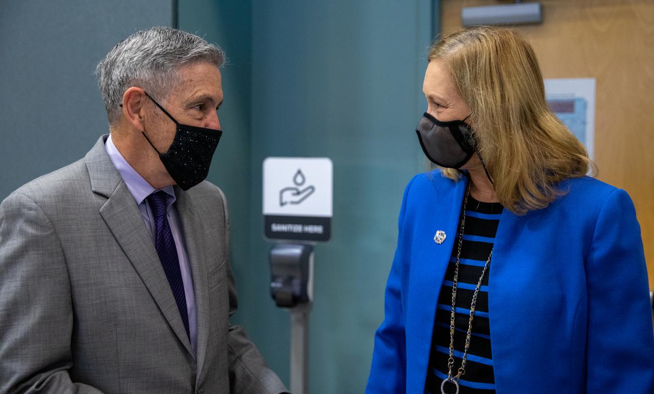NASA and SpaceX managers participate in a Flight Readiness Review for the agency’s SpaceX Crew-3 mission at Kennedy Space Center in Florida on Oct. 25, 2021. International partners also participated. At right, Kennedy’s Center Director Janet Petro, speaks with Bob Cabana, NASA associate administrator. Crew-3 is scheduled to launch to the International Space Station from Kennedy’s Launch Complex 39A on Oct. 31, 2021 as part of NASA’s Commercial Crew Program. Liftoff of the Falcon 9 rocket and Crew Dragon spacecraft is targeted for 2:21 a.m. EDT.