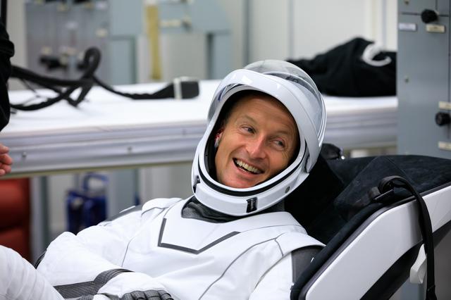 NASA image: SpaceX Crew-3 Suit-Up and Walkout