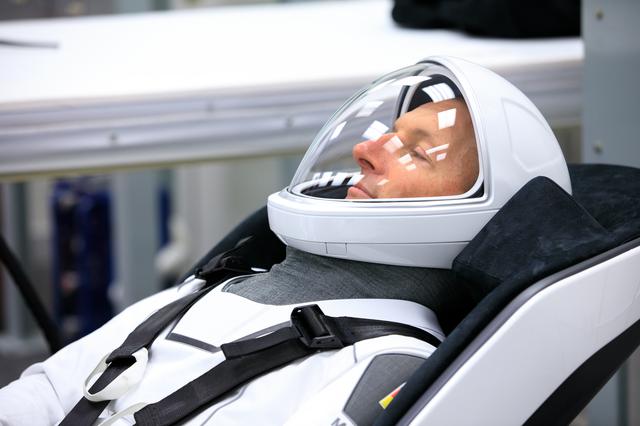 NASA image: SpaceX Crew-3 Suit-Up and Walkout