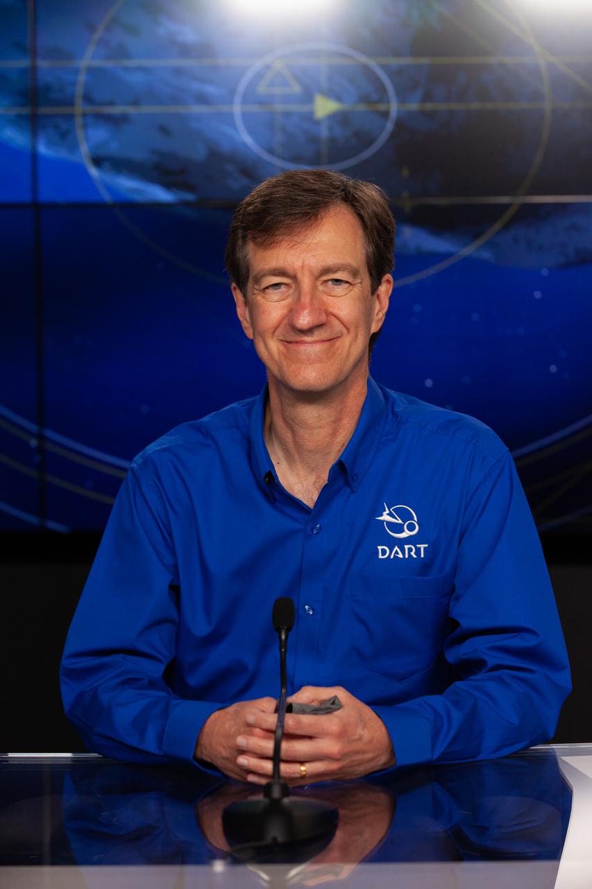 Tom Statler, Double Asteroid Redirection Test (DART) program scientist for NASA’s Science Mission Directorate’s Planetary Science Division, participates in an engineering briefing for the agency’s DART mission at Vandenberg Space Force Base in California on Nov. 21, 2021. DART is the first mission to test technologies for preventing an impact of Earth by a hazardous asteroid. The mission is scheduled to launch no earlier than 1:21 a.m. EST Wednesday, Nov. 24 (10:21 p.m. PST Tuesday, Nov. 23), aboard a SpaceX Falcon 9 rocket from Vandenberg. NASA's Launch Services Program based at Kennedy Space Center in Florida, America's multi-user spaceport, is managing the launch.