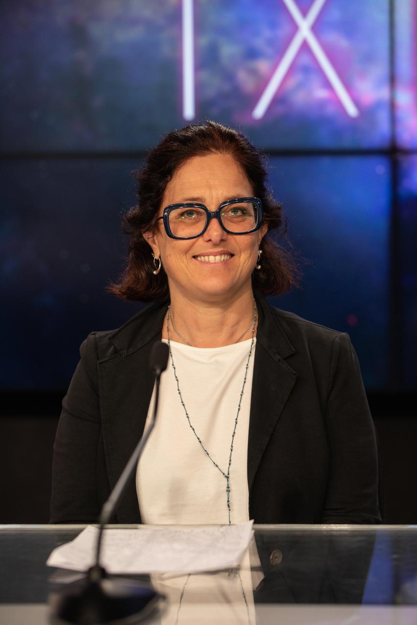 Elisabetta Cavazzuti, ASI IXPE program manager, Italian Space Agency, participates in a payload briefing for NASA’s Imaging X-ray Polarimetry Explorer (IXPE) spacecraft on Dec.7, 2021 at NASA’s Kennedy Space Center in Florida. IXPE is scheduled to launch no earlier than 1 a.m. EST Thursday, Dec. 9, on a SpaceX Falcon 9 rocket from Kennedy’s Launch Complex 39A. NASA’s Launch Services Program is managing this launch. NASA’s Marshall Space Flight Center in Huntsville, Alabama, manages the IXPE mission. Ball Aerospace, headquartered in Broomfield, Colorado, manages spacecraft operations with support from the University of Colorado at Boulder. NASA’s Goddard Space Flight Center in Greenbelt, Maryland, manages the Explorers Program for the agency’s Science Mission Directorate in Washington. The U.S. Space Force’s Space Launch Delta 45 provides range support for this launch. SpaceX is providing the launch vehicle for this mission. 
