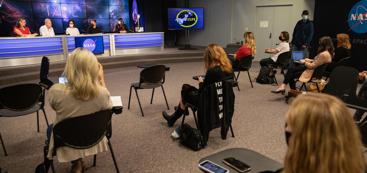 A payload briefing for NASA’s Imaging X-ray Polarimetry Explorer (IXPE) spacecraft is held on Dec.7, 2021 at NASA’s Kennedy Space Center in Florida. Participants from left are Karen Fox, moderator, NASA Communications; Brian Ramsey, deputy principal investigator, NASA’s Marshall Space Flight Center; Elisabetta Cavazzuti, ASI IXPE program manager, Italian Space Agency; Luca Baldini, Italian co-principal investigator, NASA’s Marshall Space Flight Center; and MacKenzie Ferrie, IXPE program manager, Ball Aerospace. IXPE is scheduled to launch no earlier than 1 a.m. EST Thursday, Dec. 9, on a SpaceX Falcon 9 rocket from Kennedy’s Launch Complex 39A. NASA’s Launch Services Program is managing this launch. NASA’s Marshall Space Flight Center in Huntsville, Alabama, manages the IXPE mission. Ball Aerospace, headquartered in Broomfield, Colorado, manages spacecraft operations with support from the University of Colorado at Boulder. NASA’s Goddard Space Flight Center in Greenbelt, Maryland, manages the Explorers Program for the agency’s Science Mission Directorate in Washington. The U.S. Space Force’s Space Launch Delta 45 provides range support for this launch. SpaceX is providing the launch vehicle for this mission.