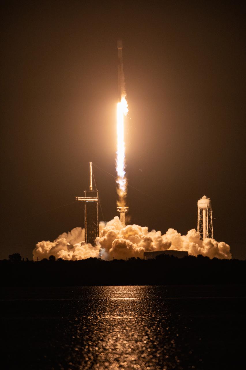 A SpaceX Falcon 9 rocket roars off the launch pad at Launch Complex 39A at NASA’s Kennedy Space Center in Florida at 1 a.m. EST on Thursday, Dec. 9, 2021, carrying NASA’s Imaging X-ray Polarimetry Explorer (IXPE) spacecraft. NASA’s Launch Services Program managed this launch. NASA’s Marshall Space Flight Center in Huntsville, Alabama, manages the IXPE mission. Ball Aerospace, headquartered in Broomfield, Colorado, manages spacecraft operations with support from the University of Colorado at Boulder. NASA’s Goddard Space Flight Center in Greenbelt, Maryland, manages the Explorers Program for the agency’s Science Mission Directorate in Washington. The IXPE spacecraft includes three space telescopes with sensitive detectors capable of measuring the polarization of cosmic X-rays, allowing scientists to answer fundamental questions about extremely complex environments in space where gravitational, electric, and magnetic fields are at their limits. The project is a collaboration between NASA and the Italian Space Agency.