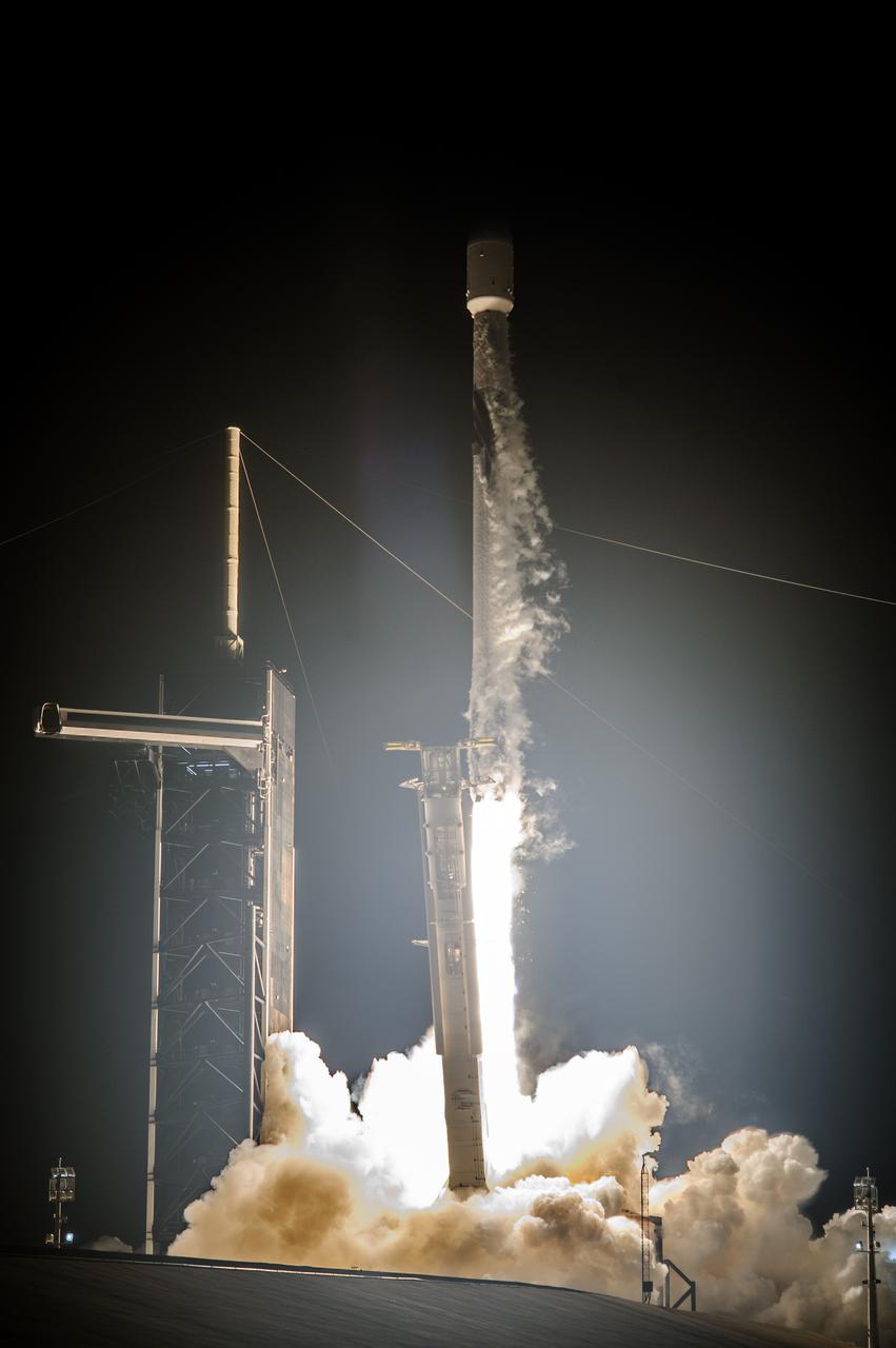 A SpaceX Falcon 9 rocket soars upward after liftoff from the launch pad at Launch Complex 39A at NASA’s Kennedy Space Center in Florida at 1 a.m. EST on Thursday, Dec. 9, 2021. The Falcon 9 carries NASA’s Imaging X-ray Polarimetry Explorer (IXPE) spacecraft. NASA’s Launch Services Program managed this launch. NASA’s Marshall Space Flight Center in Huntsville, Alabama, manages the IXPE mission. Ball Aerospace, headquartered in Broomfield, Colorado, manages spacecraft operations with support from the University of Colorado at Boulder. NASA’s Goddard Space Flight Center in Greenbelt, Maryland, manages the Explorers Program for the agency’s Science Mission Directorate in Washington. The IXPE spacecraft includes three space telescopes with sensitive detectors capable of measuring the polarization of cosmic X-rays, allowing scientists to answer fundamental questions about extremely complex environments in space where gravitational, electric, and magnetic fields are at their limits. The project is a collaboration between NASA and the Italian Space Agency. 