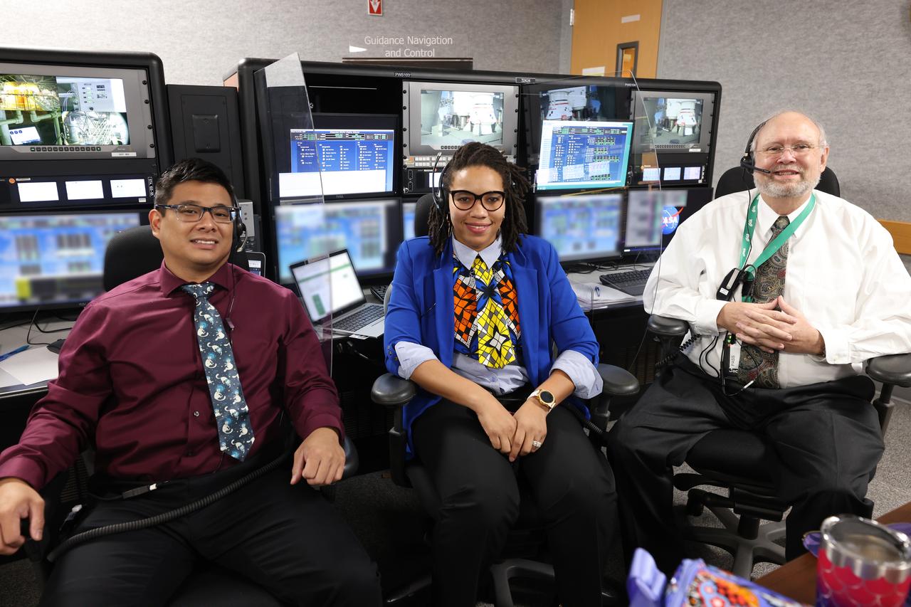 Launch team members are seated at the Guidance, Navigation, and Control consoles inside Firing Room 1 of the Launch Control Center at NASA’s Kennedy Space Center in Florida on Dec. 13, 2021. They are participating in a joint integrated simulation for the Artemis I launch that covered both cryogenic loading and terminal countdown portions of prelaunch activities. Members of NASA’s mission management team and launch team conducted the simulation together. The Kennedy team was certified for the Artemis I launch. During Artemis I, the agency’s Orion spacecraft will lift off from Kennedy aboard NASA’s most powerful rocket – the Space Launch System – to fly farther than any spacecraft built for humans has ever flown. Through NASA’s Artemis missions, the agency, along with commercial and international partners, will establish a sustainable human presence on the Moon to prepare for missions to Mars. 