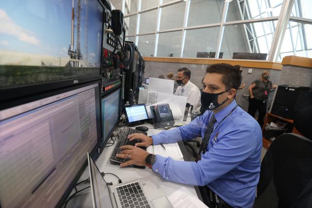 NASA image: Artemis I - EGS Launch Team Simulation