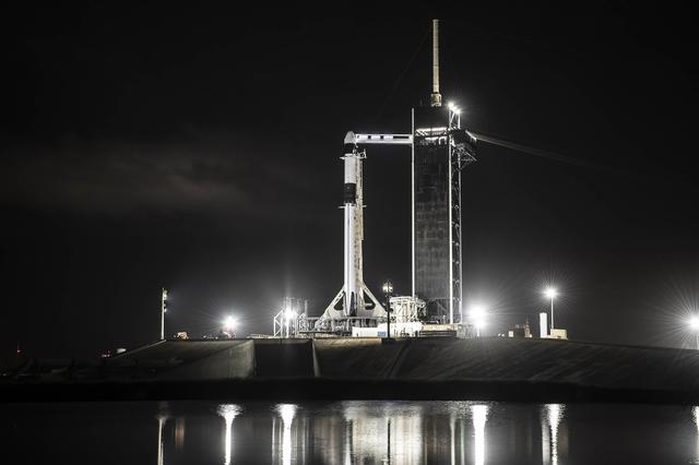 SpaceX CRS-24 Vertical Photos