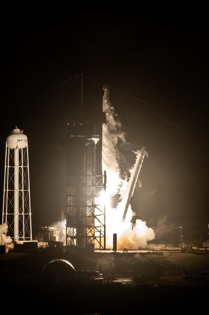 NASA image: SpaceX CRS-24 Liftoff
