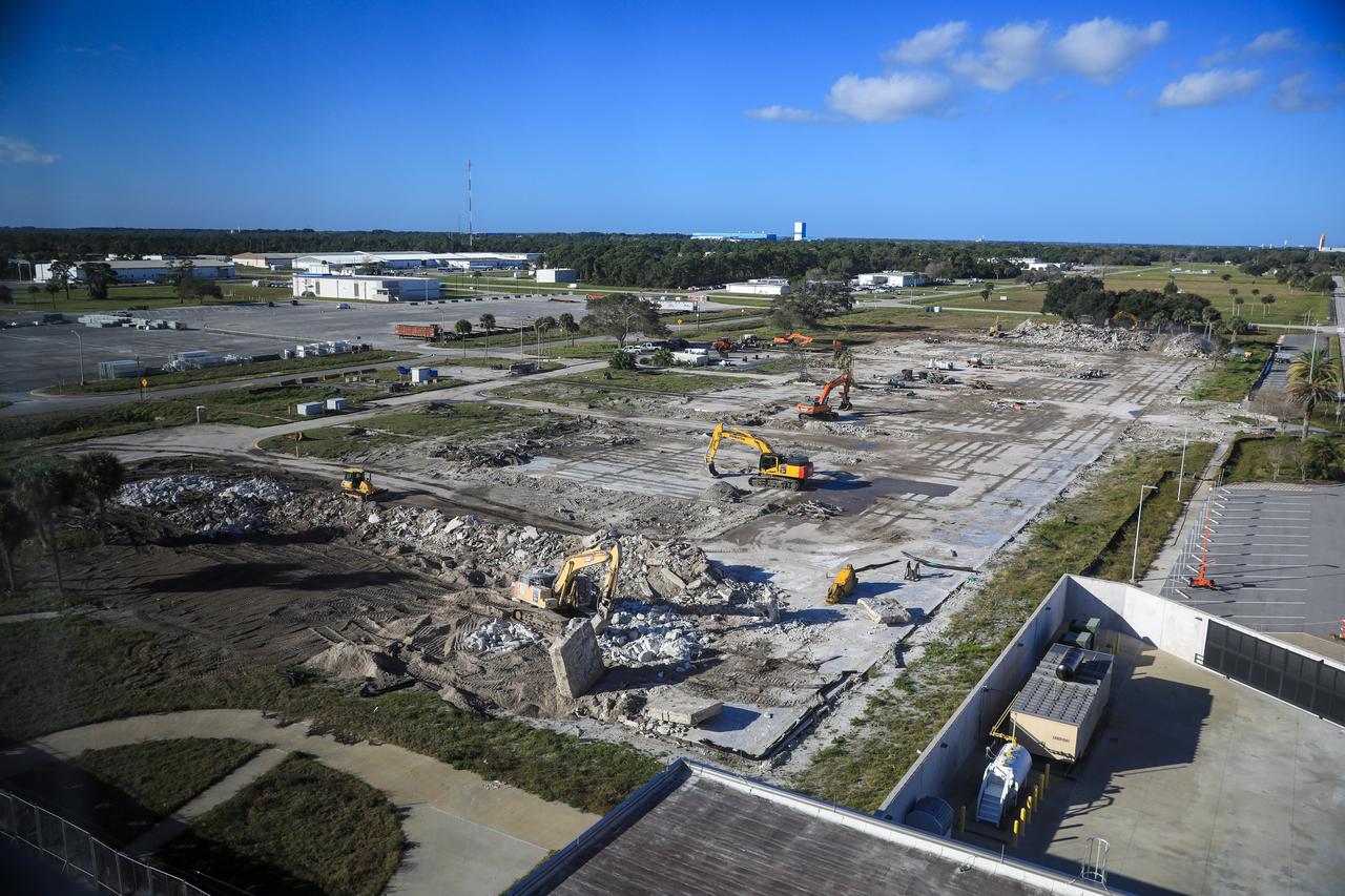 Shown on Jan. 11, 2022, is the area formerly occupied by the headquarters building at NASA’s Kennedy Space Center. Built in 1965, the 439,000-square-foot-structure was demolished and replaced at the Florida spaceport by the 200,000-square-foot, seven-story Central Campus Headquarters (CCHQ) Building. The CCHQ is a modernized, energy efficient facility representative of Kennedy’s transformation to America’s premier multi-user spaceport. It opened in May 2019. The area previously occupied by the old headquarters building will be utilized as greenspace.