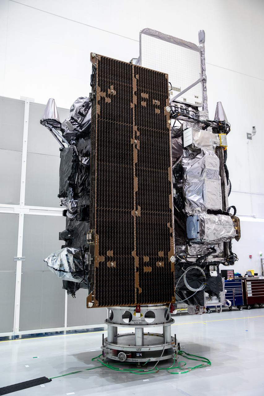 NOAA’s Geostationary Operational Environmental Satellite-T (GOES-T) is in view inside the Astrotech Space Operations facility in Titusville, Florida, on Jan. 20, 2022. GOES-T is scheduled to launch on March 1, 2022, atop a United Launch Alliance (ULA) Atlas V 541 rocket from Space Launch Complex 41 at Cape Canaveral Space Force Station. GOES-T is the third satellite in the GOES-R series that will continue to help meteorologists observe and predict local weather events that affect public safety. The launch is being managed by NASA’s Launch Services Program based at Kennedy Space Center in Florida, America’s multi-user spaceport. 