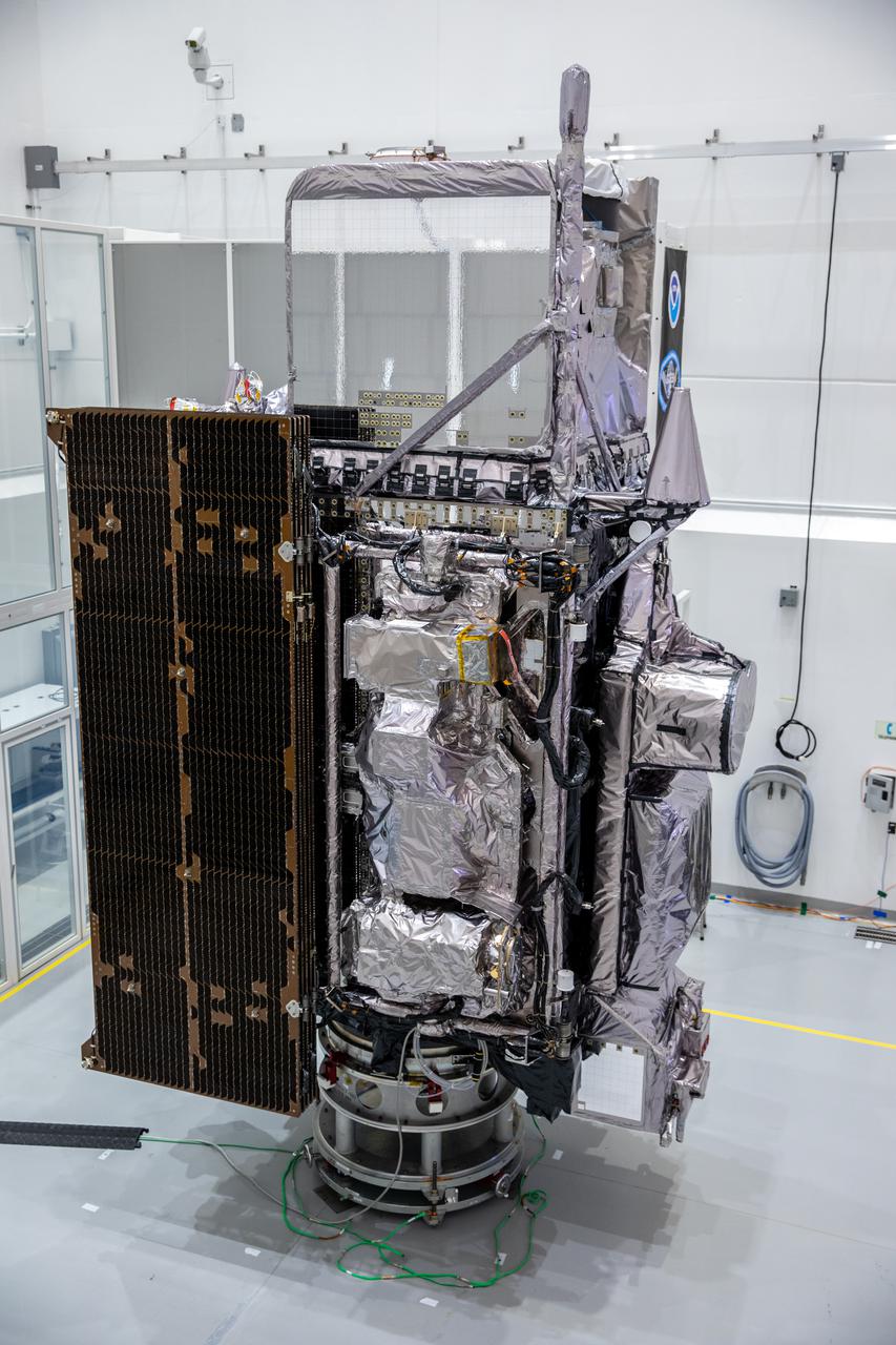 NOAA’s Geostationary Operational Environmental Satellite-T (GOES-T) is in view inside the Astrotech Space Operations facility in Titusville, Florida, on Jan. 20, 2022. GOES-T is scheduled to launch on March 1, 2022, atop a United Launch Alliance (ULA) Atlas V 541 rocket from Space Launch Complex 41 at Cape Canaveral Space Force Station. GOES-T is the third satellite in the GOES-R series that will continue to help meteorologists observe and predict local weather events that affect public safety. The launch is being managed by NASA’s Launch Services Program based at Kennedy Space Center in Florida, America’s multi-user spaceport.
