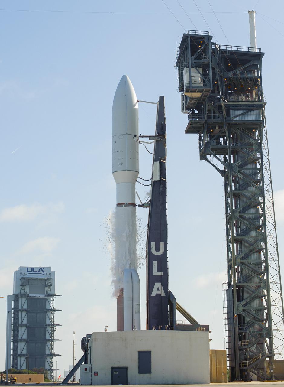 A United Launch Alliance Atlas V 541 rocket, carrying the National Oceanic and Atmospheric Administration’s (NOAA) Geostationary Operational Environmental Satellite-T (GOES-T), lifts off from Space Launch Complex 41 at Cape Canaveral Space Force Station in Florida on March 1, 2022. Liftoff was at 4:38 p.m. EST. GOES-T is the third satellite in the GOES-R series that will continue to help meteorologists observe and predict local weather events that affect public safety. GOES-T will be renamed GOES-18 once it reaches geostationary orbit. GOES-18 will go into operational service as GOES West to provide critical data for the U.S. West Coast, Alaska, Hawaii, Mexico, Central America, and the Pacific Ocean. The launch was managed by NASA’s Launch Services Program based at Kennedy Space Center in Florida, America’s multi-user spaceport. 