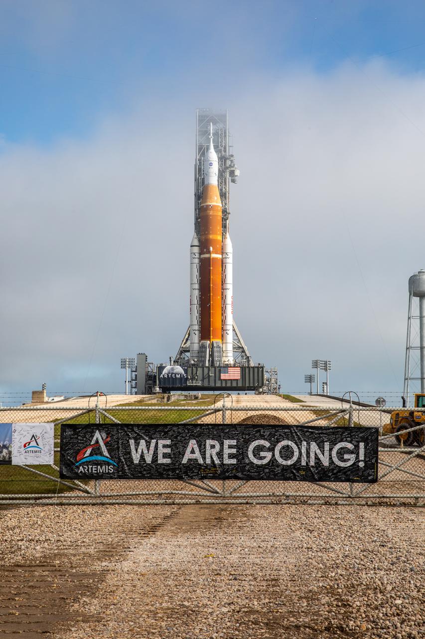 NASA’s Space Launch System (SLS) rocket and Orion spacecraft, standing atop the mobile launcher, are photographed at Launch Pad 39B at the agency’s Kennedy Space Center in Florida on March 18, 2022. The Artemis I stack was carried from the Vehicle Assembly Building to the pad – a 4.2-mile journey that took nearly 11 hours to complete – by the agency’s crawler-transporter 2 for a wet dress rehearsal ahead of the uncrewed launch. Artemis I will test SLS and Orion as an integrated system prior to crewed flights to the Moon. Through Artemis, NASA will land the first woman and the first person of color on the lunar surface, paving the way for a long-term lunar presence and serving as a steppingstone on the way to Mars.