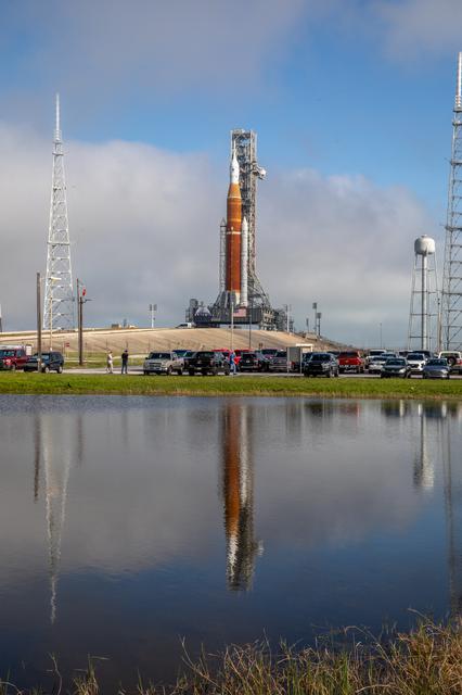 NASA image: Artemis I Arrives at Pad 39B