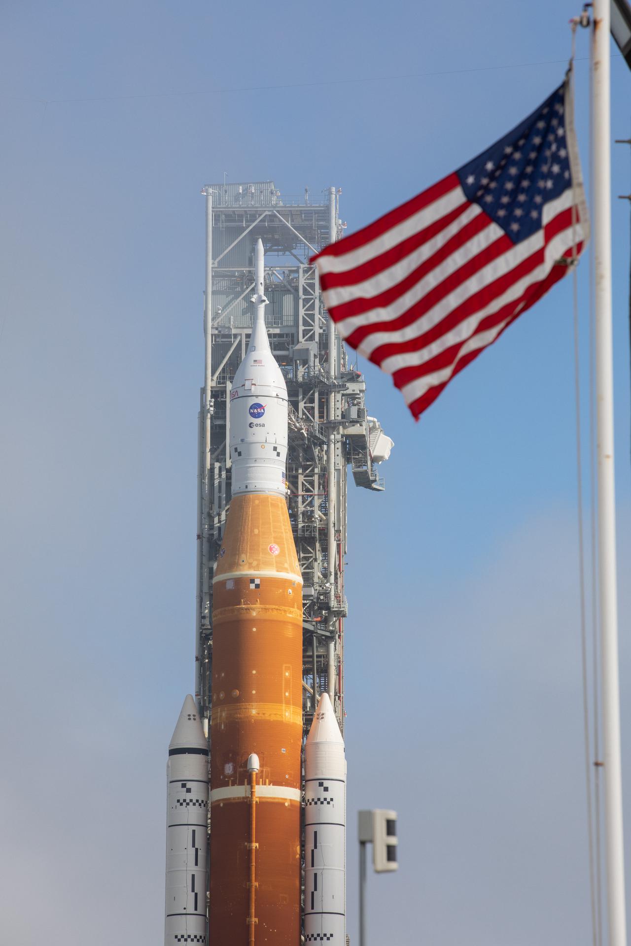 SLS at Launch Pad 39B