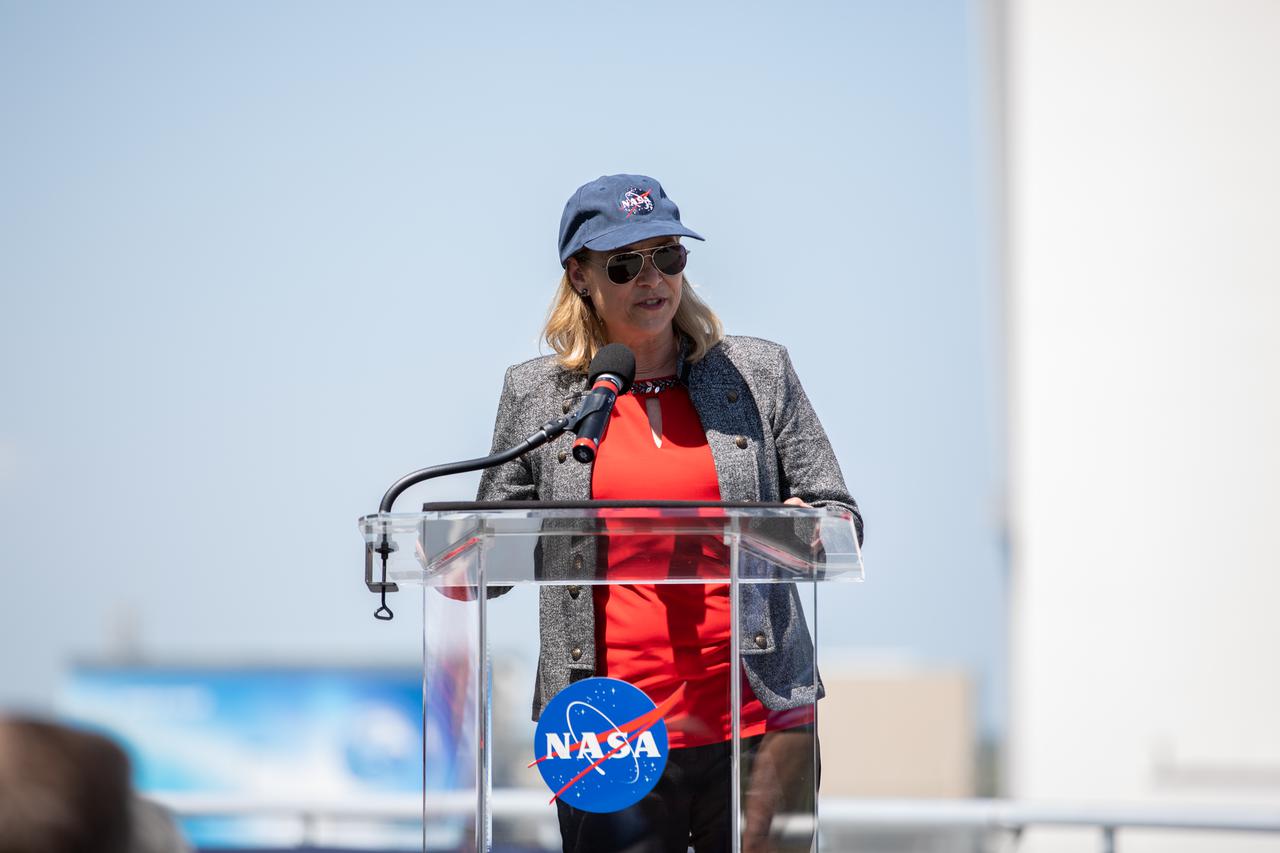 Kennedy Space Center Director Janet Petro addresses attendees before NASA Administrator Bill Nelson delivers the 2022 State of NASA address on March 28, 2022, at the Florida spaceport. Nelson highlighted NASA’s plans to explore the Moon and Mars, address climate change, promote racial and economic equity, and drive economic growth while sustaining U.S. leadership in aviation and aerospace innovation.