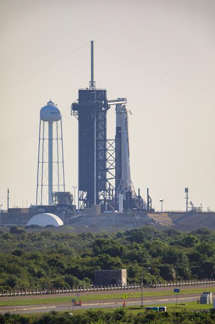 NASA image: Axiom-1 (Ax-1) Liftoff