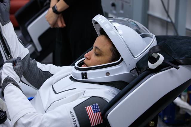 NASA image: SpaceX Crew-4 Suit-Up & Walkout Rehearsal