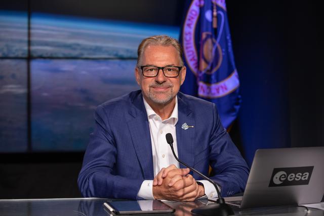 NASA image: SpaceX Crew-4 Administrator Briefing