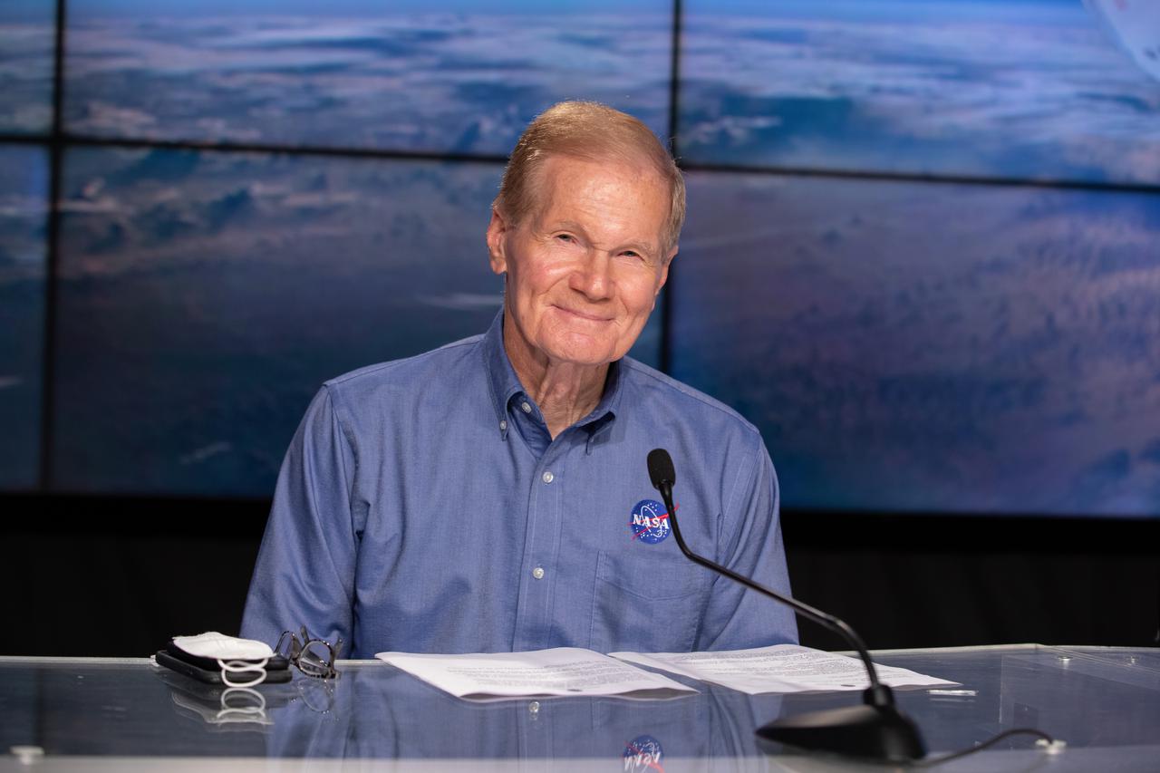 NASA Administrator Bill Nelson is introduced during a Crew-4 press briefing April 26, 2022, at NASA’s Kennedy Space Center in Florida ahead of the agency’s SpaceX Crew-4 launch. NASA astronauts Kjell Lindgren, Bob Hines, and Jessica Watkins, along with ESA (European Space Agency) astronaut Samantha Cristoforetti, will launch aboard the SpaceX Crew Dragon, named Freedom by the Crew-4 crew, atop the company’s Falcon 9 rocket on April 27, 2022, to the International Space Station. Launch is targeted for 3:52 a.m. EDT from Pad 39A.