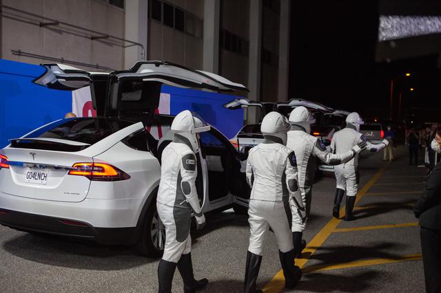 NASA image: NASA’s SpaceX Crew-4 Live Launch Coverage